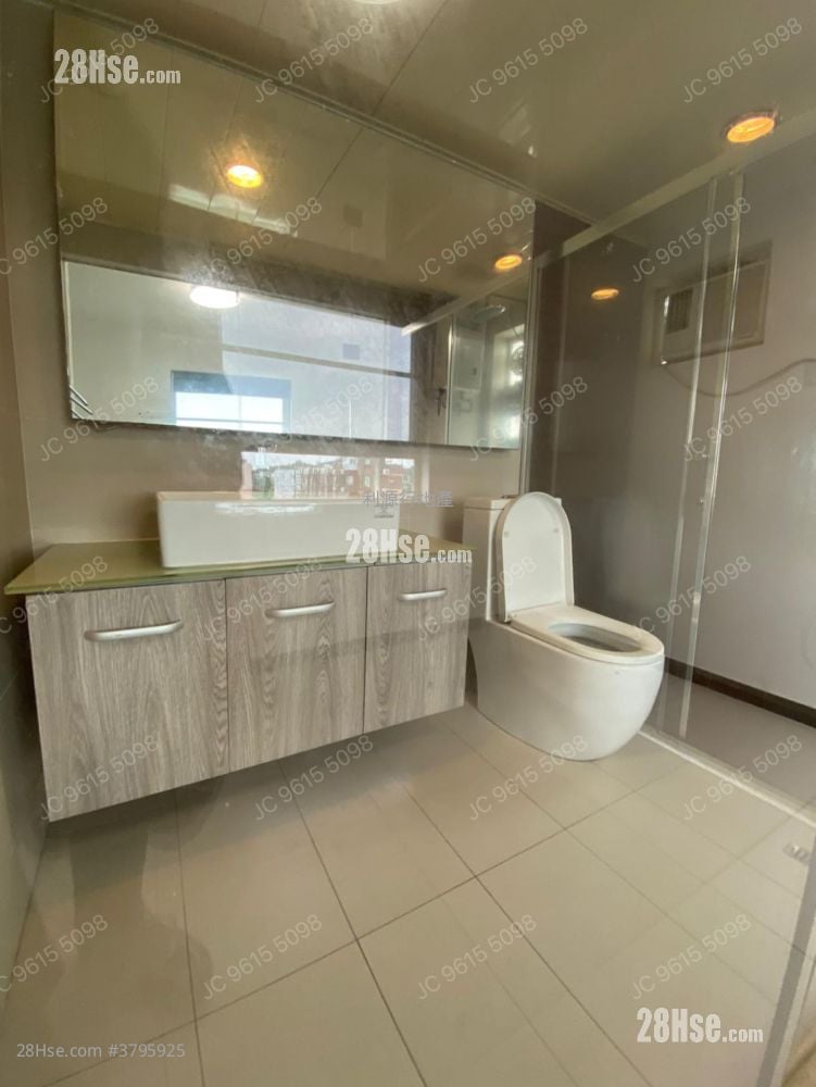 Village Rental 3 Bedrooms , 2 Bathrooms 700 ft²