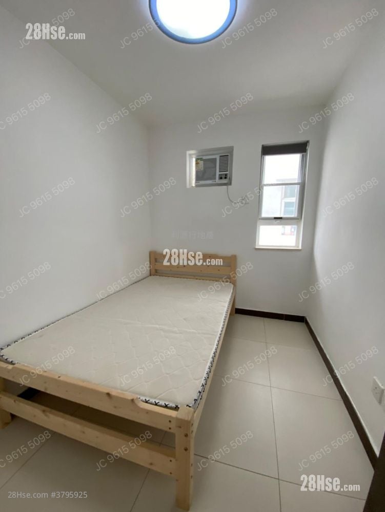 Village Rental 3 Bedrooms , 2 Bathrooms 700 ft²