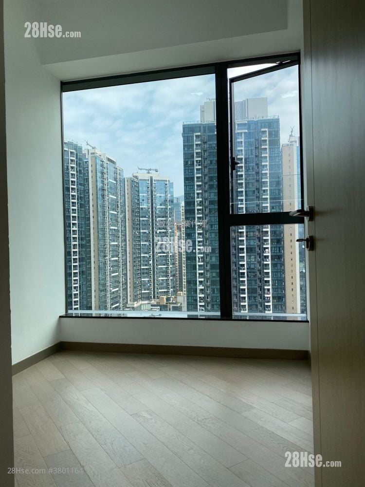 Upper River Bank Rental 2 Bedrooms , 1 Bathroom 585 ft²