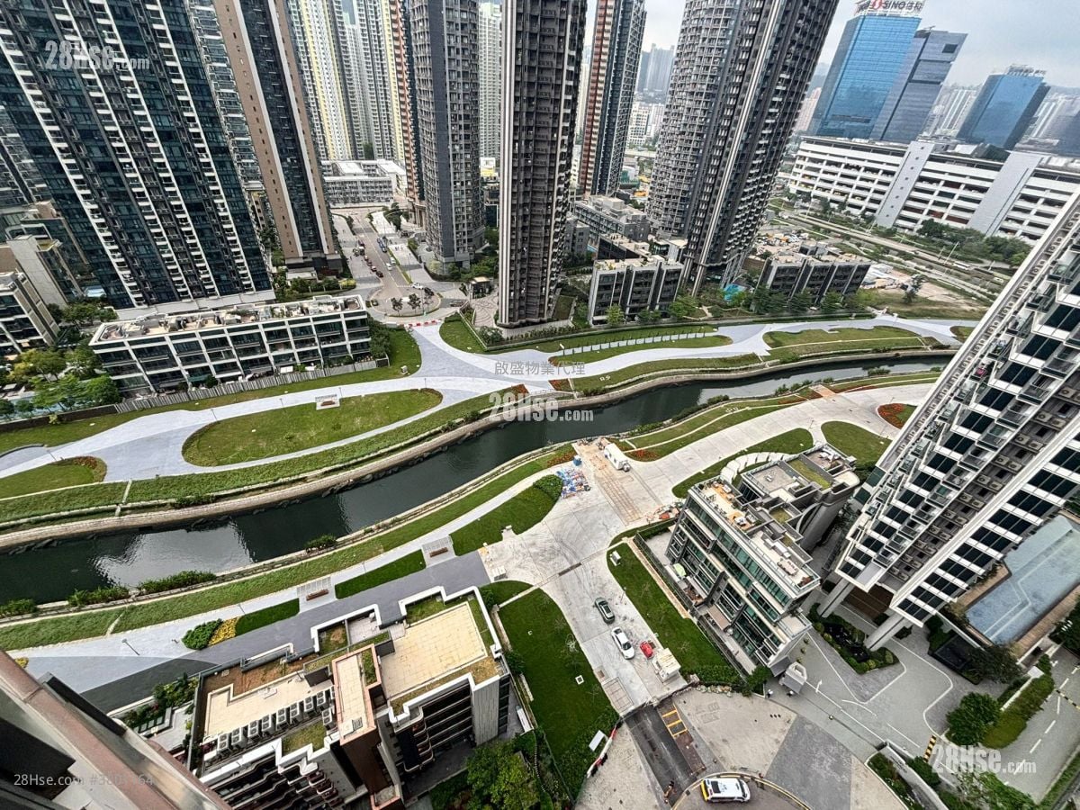 Upper River Bank Rental 2 Bedrooms , 1 Bathroom 585 ft²