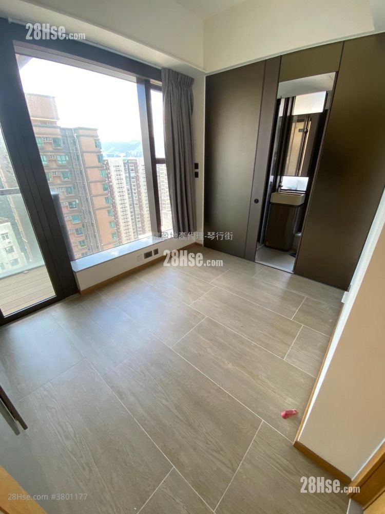One Prestige Rental Studio , 1 Bathroom 193 ft²