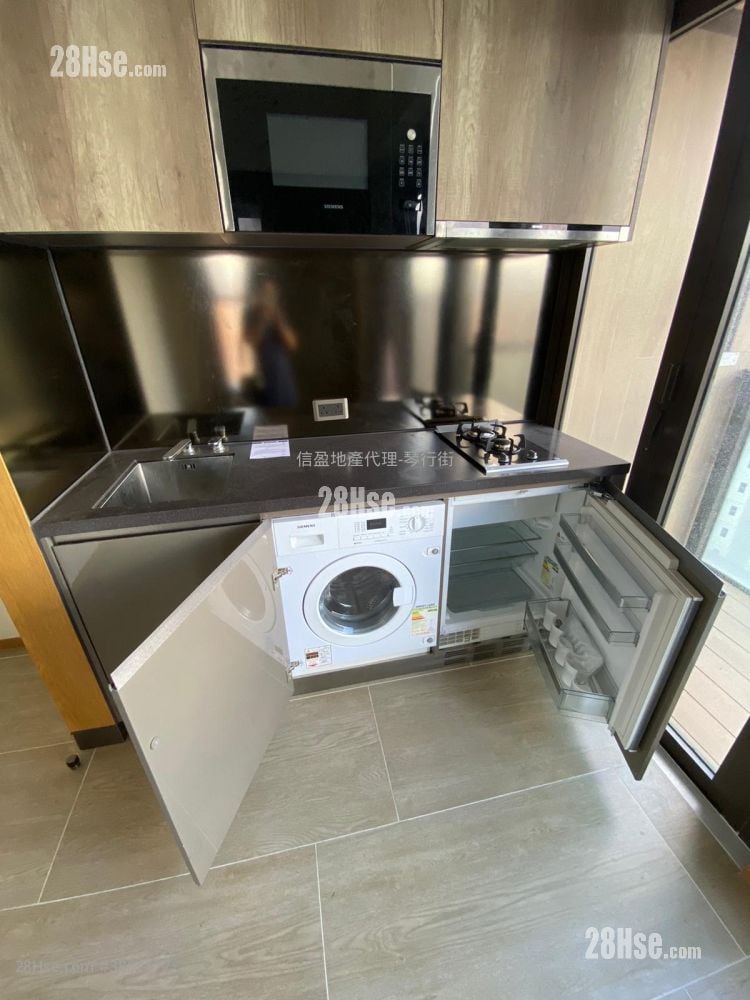 One Prestige Rental Studio , 1 Bathroom 193 ft²