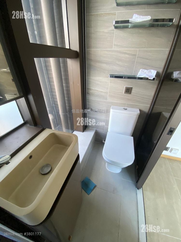 One Prestige Rental Studio , 1 Bathroom 193 ft²