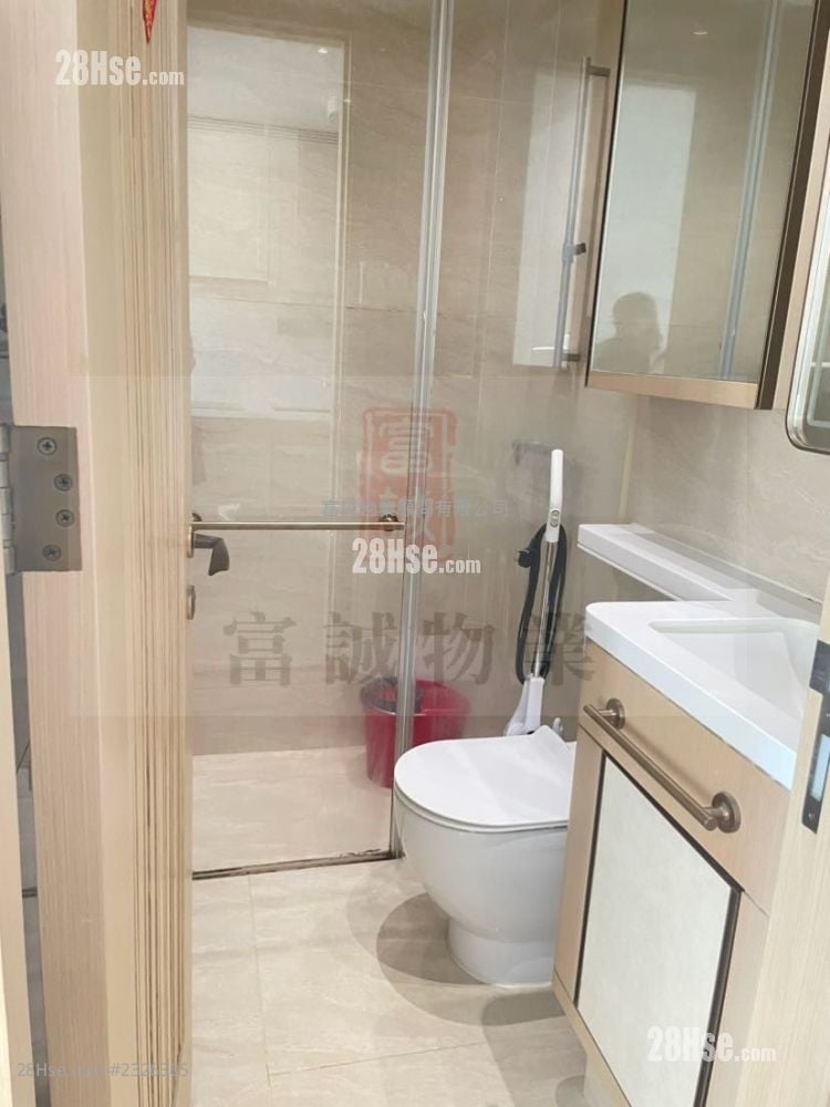 One East Coast Sell 270 ft²