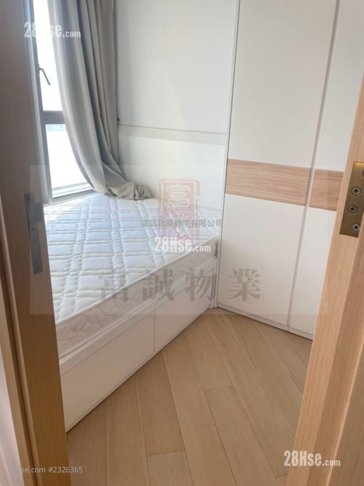 One East Coast Sell 270 ft²