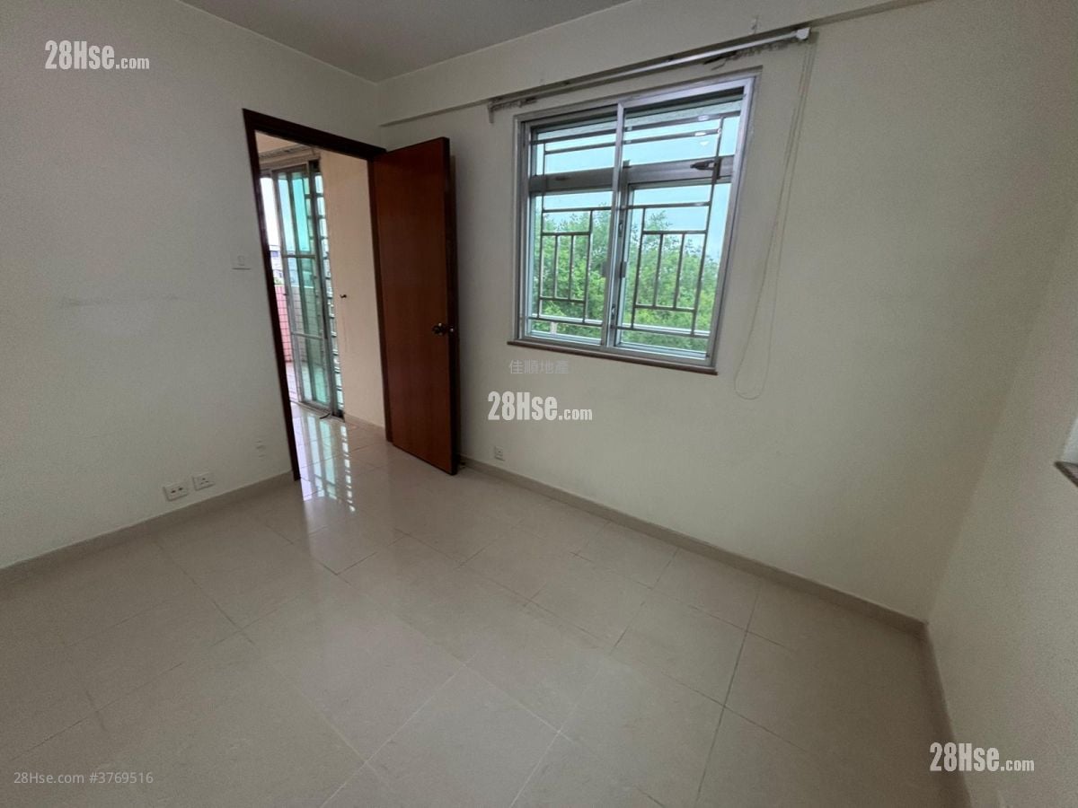 Village Rental 3 Bedrooms , 1 Bathroom