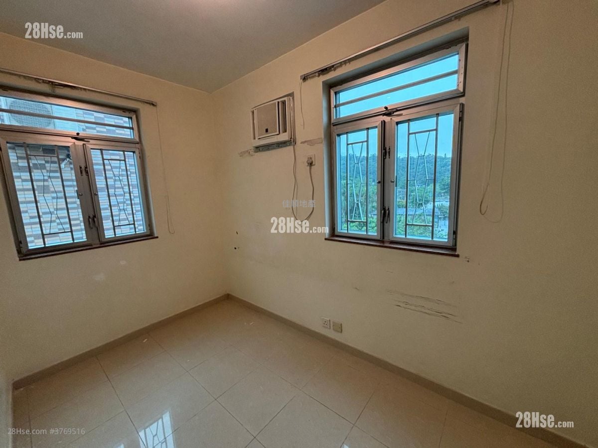 Village Rental 3 Bedrooms , 1 Bathroom
