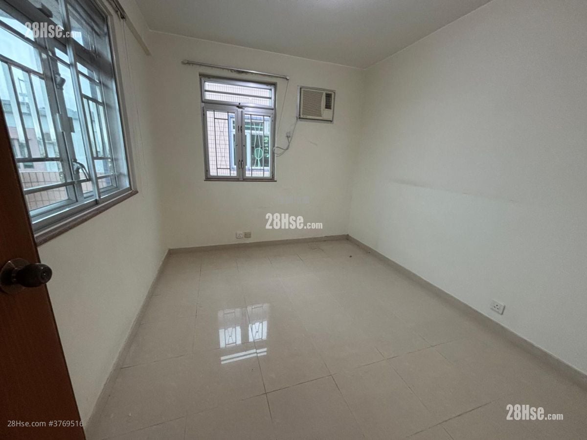 Village Rental 3 Bedrooms , 1 Bathroom
