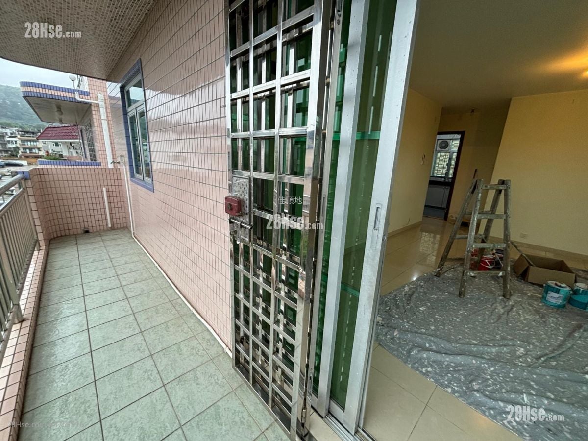 Village Rental 3 Bedrooms , 1 Bathroom