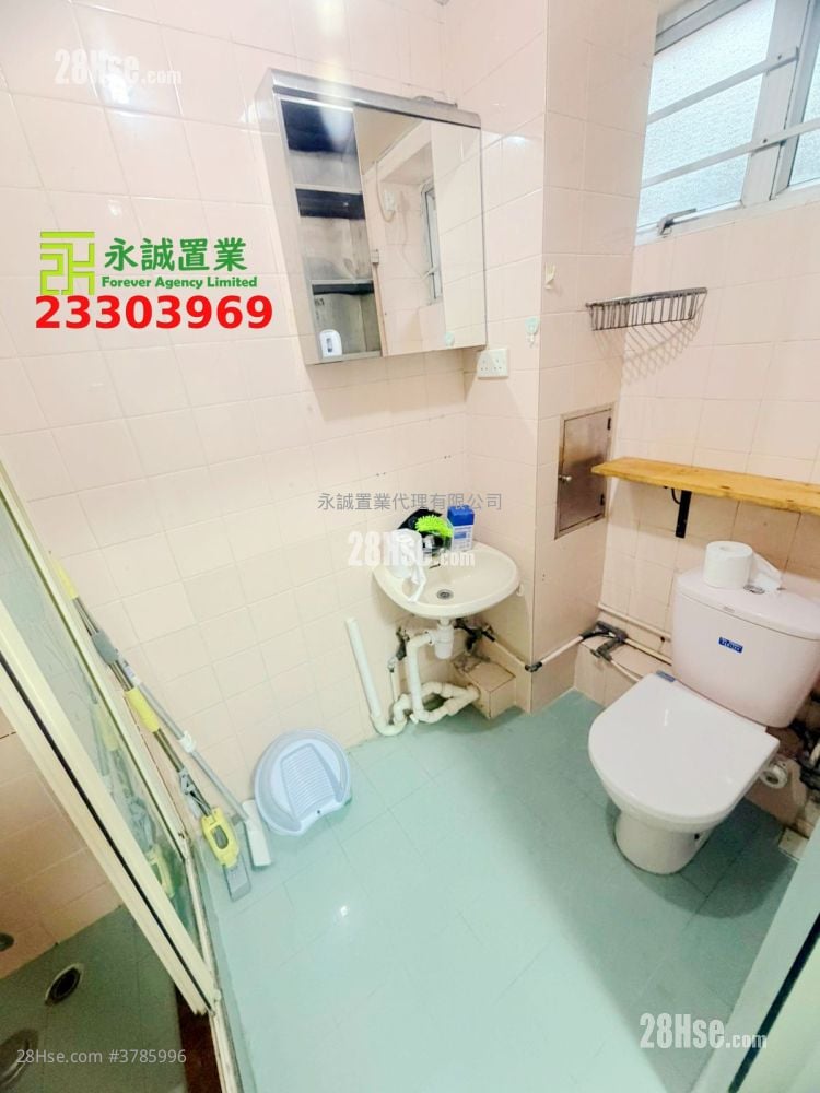 村屋 租盘 3 房 , 1 浴室 700 平方尺