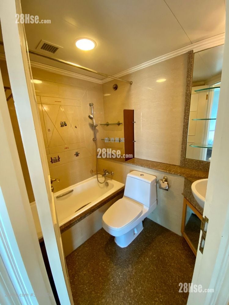 映湾园 售盘 3 房 , 2 浴室 970 平方尺