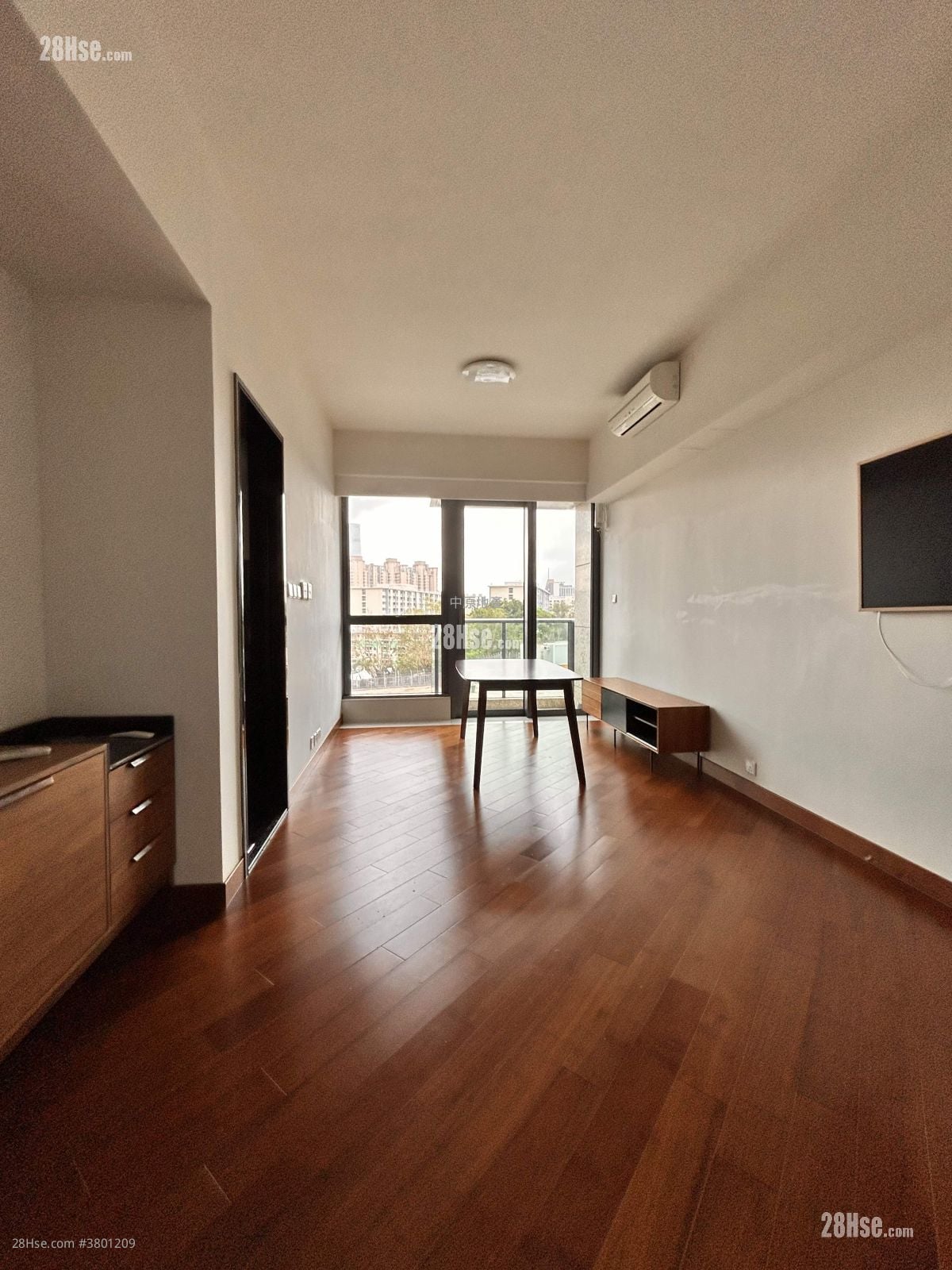 Ultima Rental 2 Bedrooms , 2 Bathrooms 902 ft²