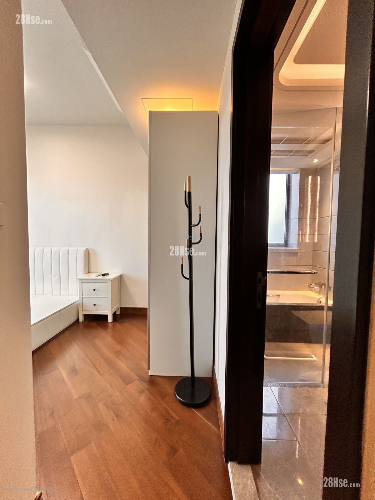 Ultima Rental 2 Bedrooms , 2 Bathrooms 902 ft²