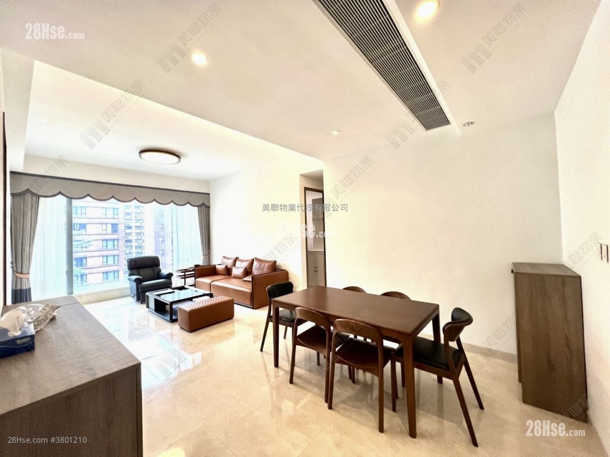 Cristallo Sell 3 Bedrooms 1,310 ft²