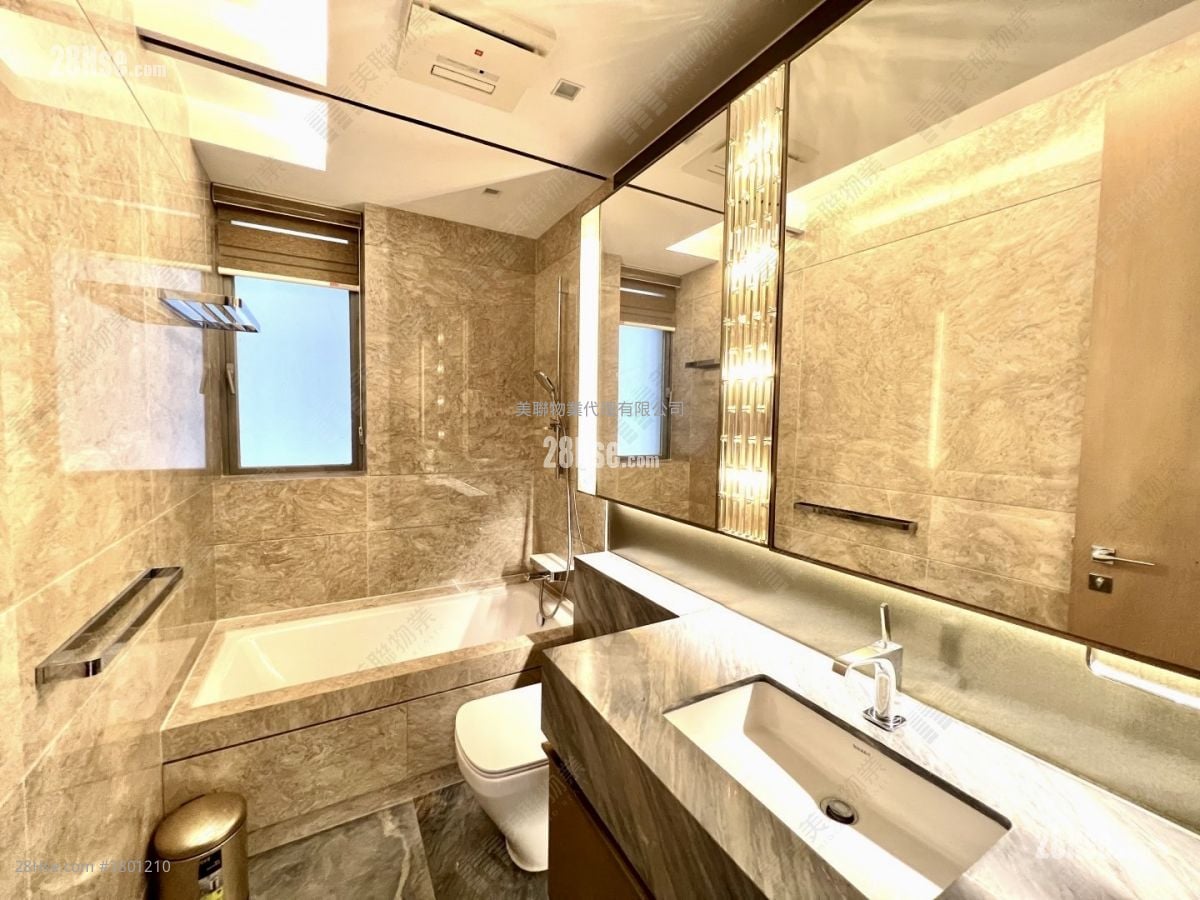 Cristallo Sell 3 Bedrooms 1,310 ft²