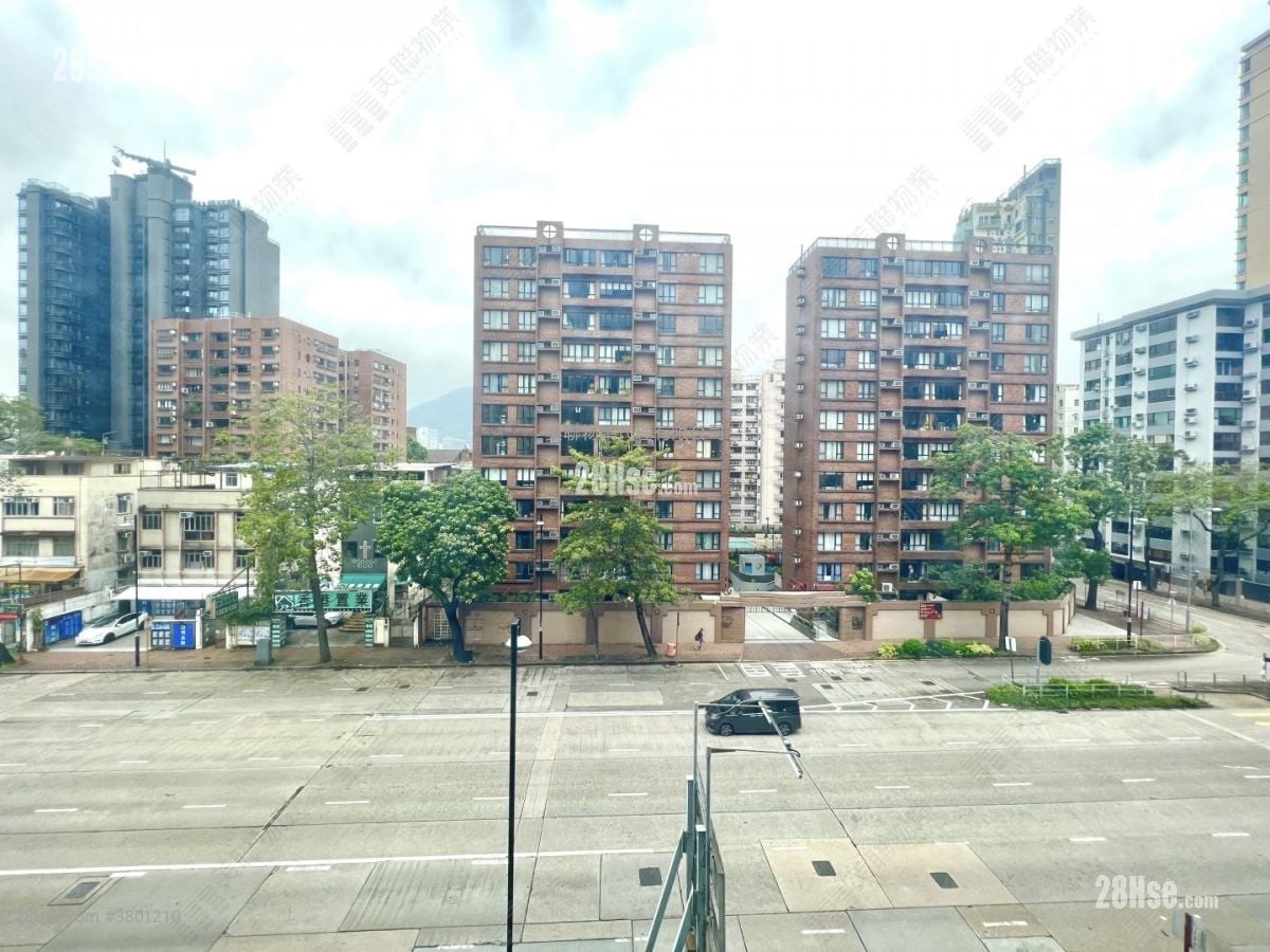 Cristallo Sell 3 Bedrooms 1,310 ft²