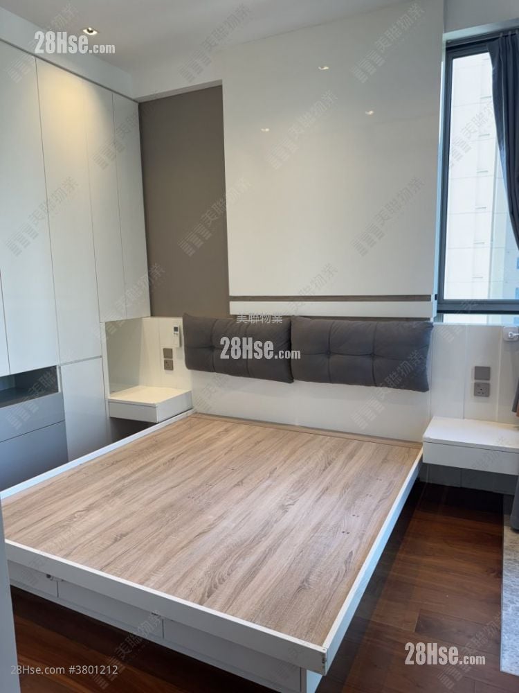 Aurora Rental 4 Bedrooms , 2 Bathrooms 985 ft²