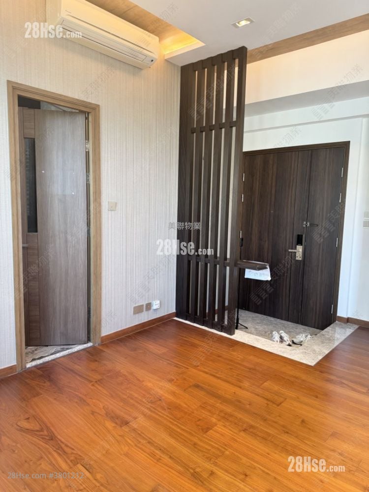 Aurora Rental 4 Bedrooms , 2 Bathrooms 985 ft²