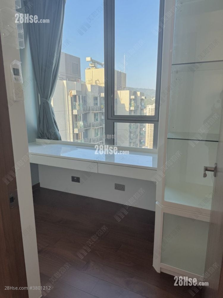 Aurora Rental 4 Bedrooms , 2 Bathrooms 985 ft²