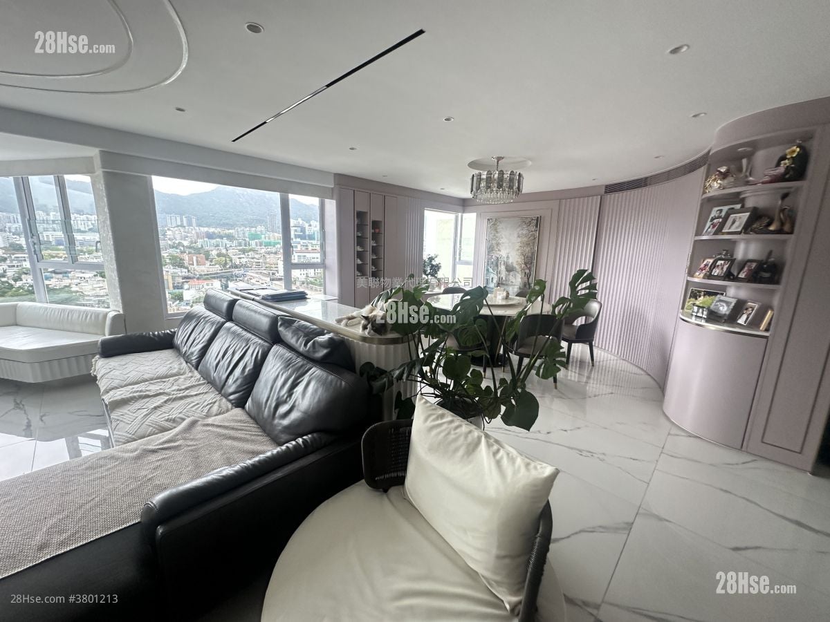 Ming Court Sell 5+ Bedrooms , 3 Bathrooms 2,271 ft²