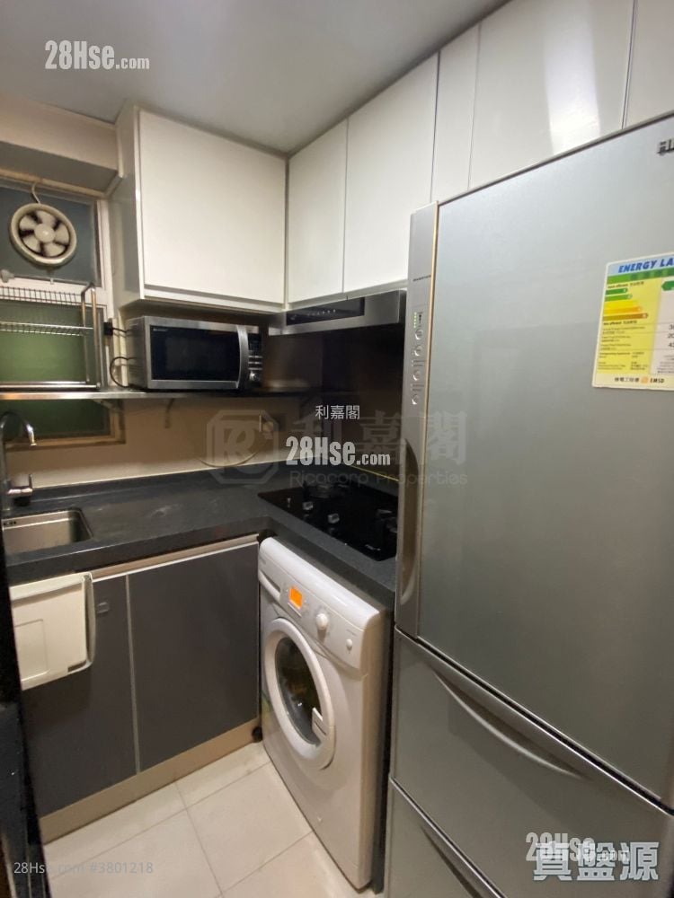 Metro Harbour View Sell 2 Bedrooms 348 ft²