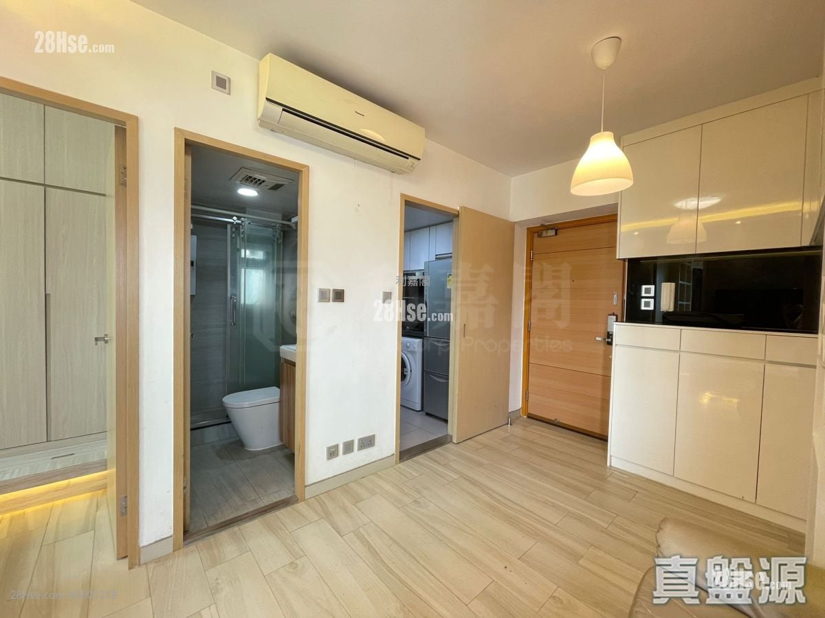 Metro Harbour View Sell 2 Bedrooms 348 ft²