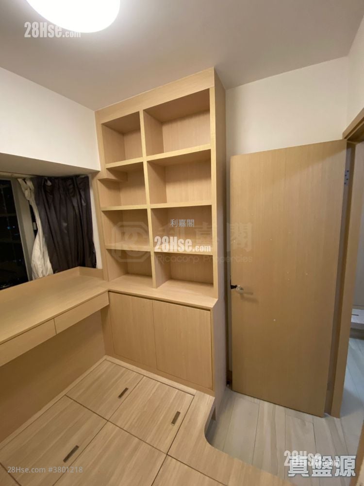 Metro Harbour View Sell 2 Bedrooms 348 ft²