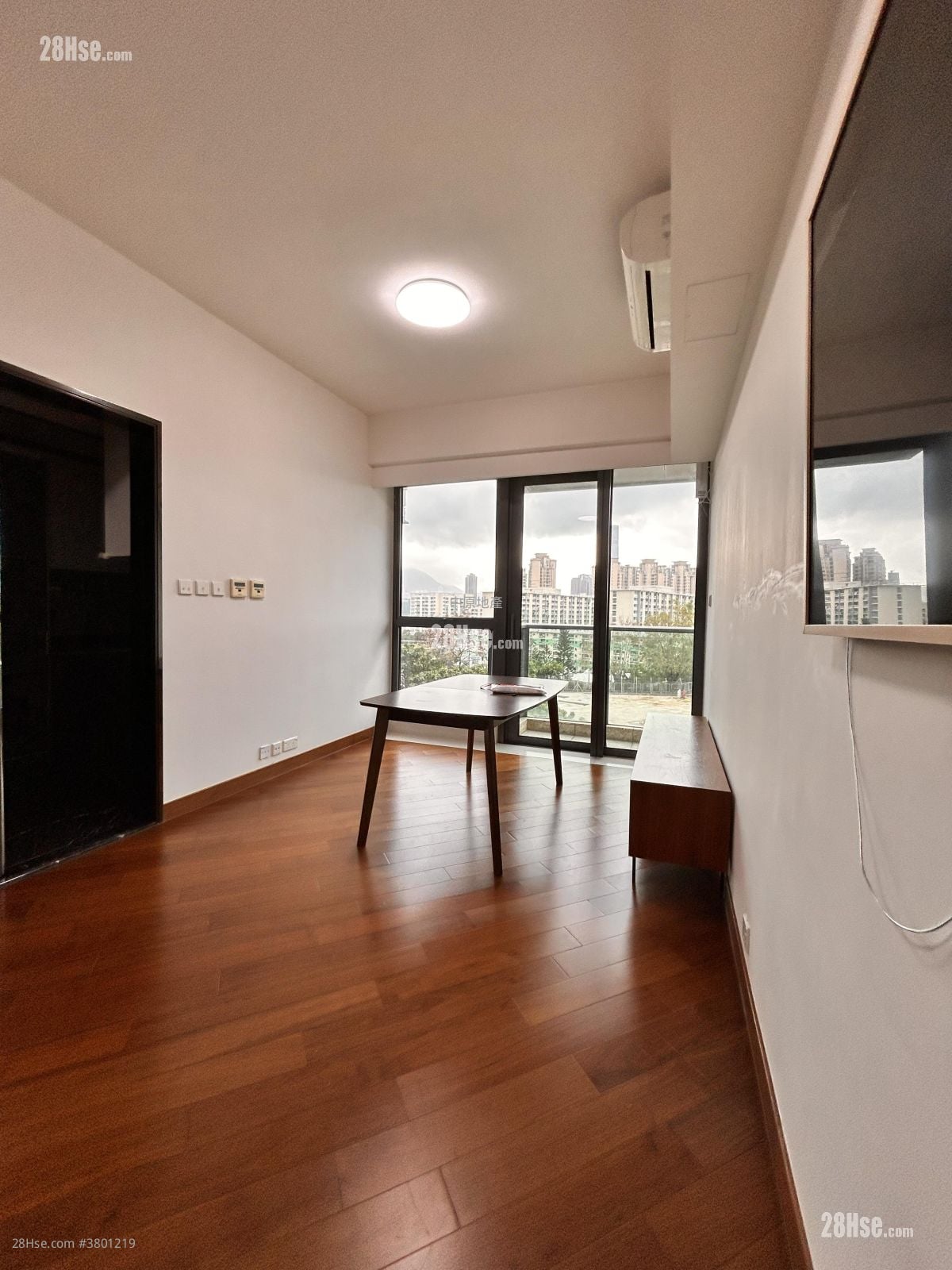 Ultima Sell 2 Bedrooms , 2 Bathrooms 902 ft²