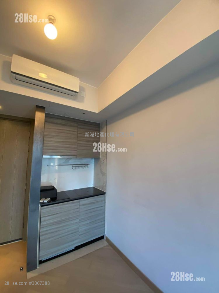 The Zutten Rental 1 Bedroom , 1 Bathroom 271 ft²