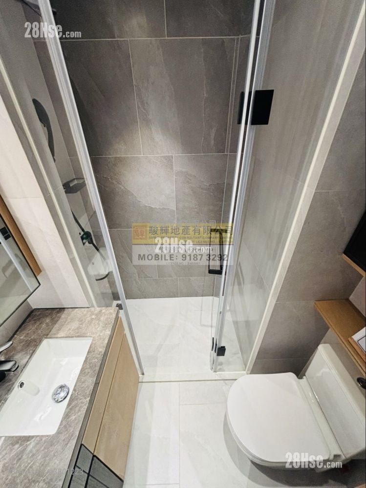 Uptify Sell Studio , 1 Bathroom 172 ft²