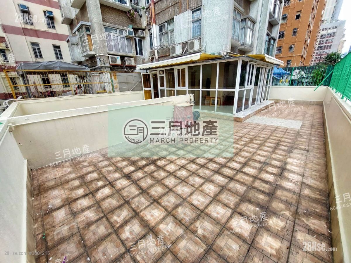 Hung Hay Building Sell 2 Bedrooms , 3 Bathrooms 300 ft²