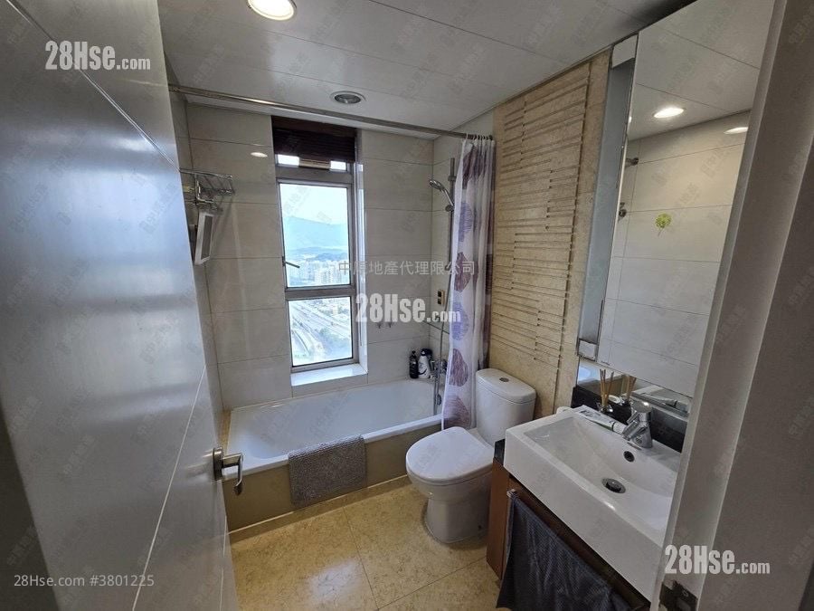 银湖天峰 售盘 3 房 1,856 平方尺