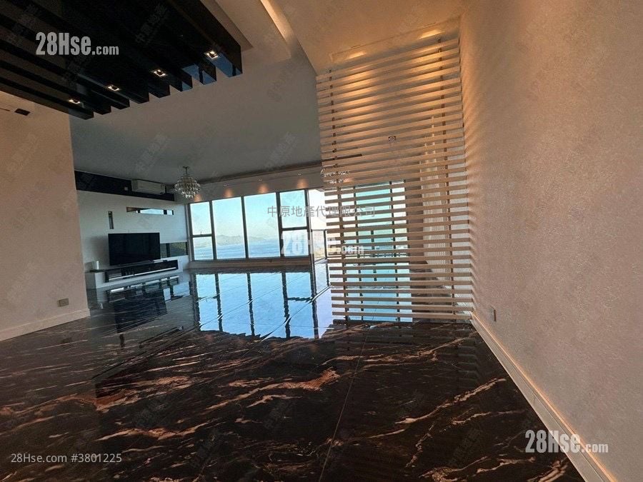 银湖天峰 售盘 3 房 1,856 平方尺