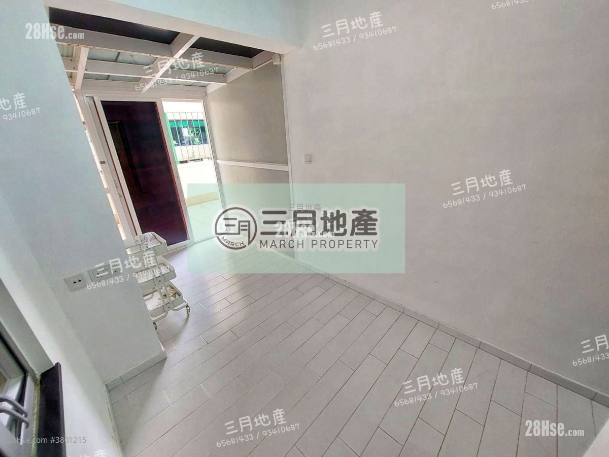 Hung Hay Building Sell 2 Bedrooms , 3 Bathrooms 300 ft²