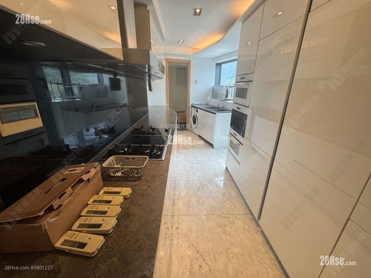 Providence Peak Rental 4 Bedrooms , 3 Bathrooms 1,618 ft²