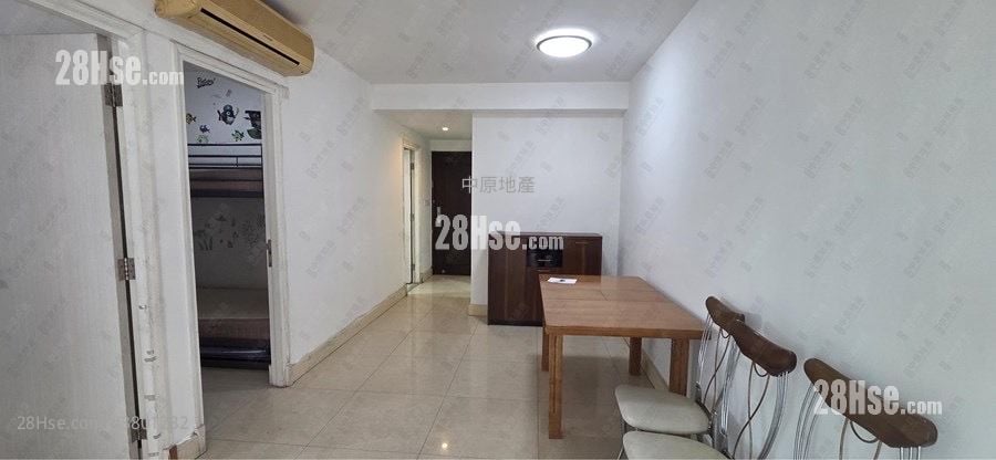 Central Park Towers Rental 2 Bedrooms , 1 Bathroom 493 ft²