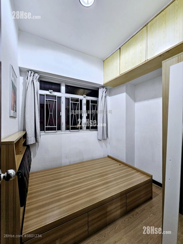 文兴大厦 租盘 2 房 , 1 浴室 322 平方尺