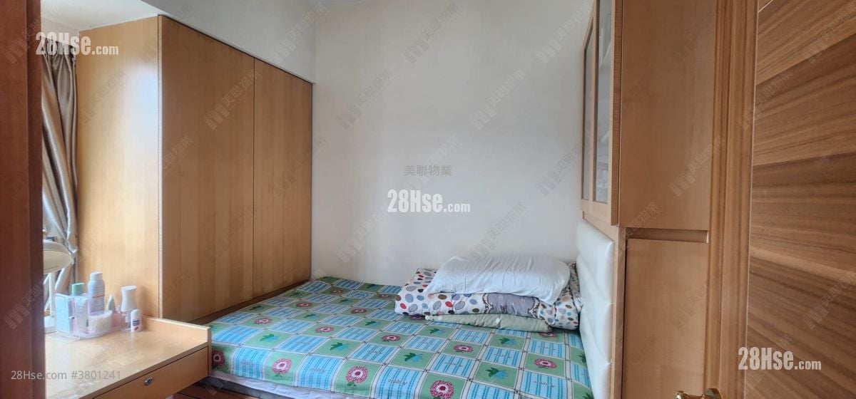 Festival City Sell 3 Bedrooms , 2 Bathrooms 680 ft²