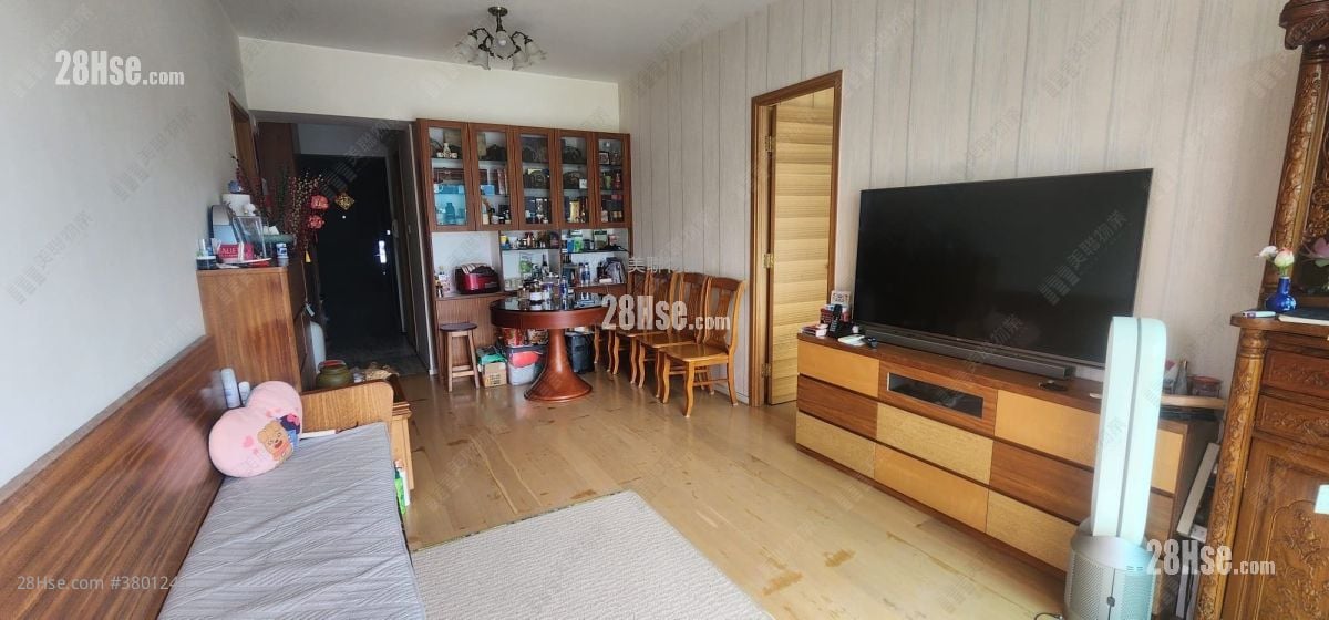 Festival City Sell 3 Bedrooms , 2 Bathrooms 680 ft²