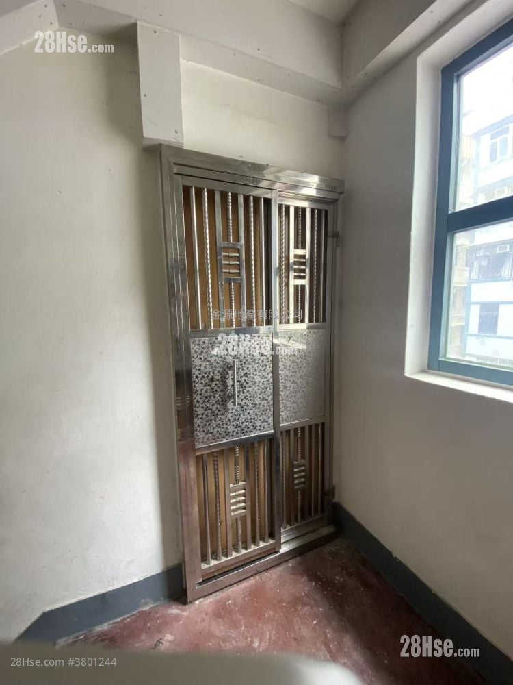 通菜街175A号 租盘 4 房 527 平方尺