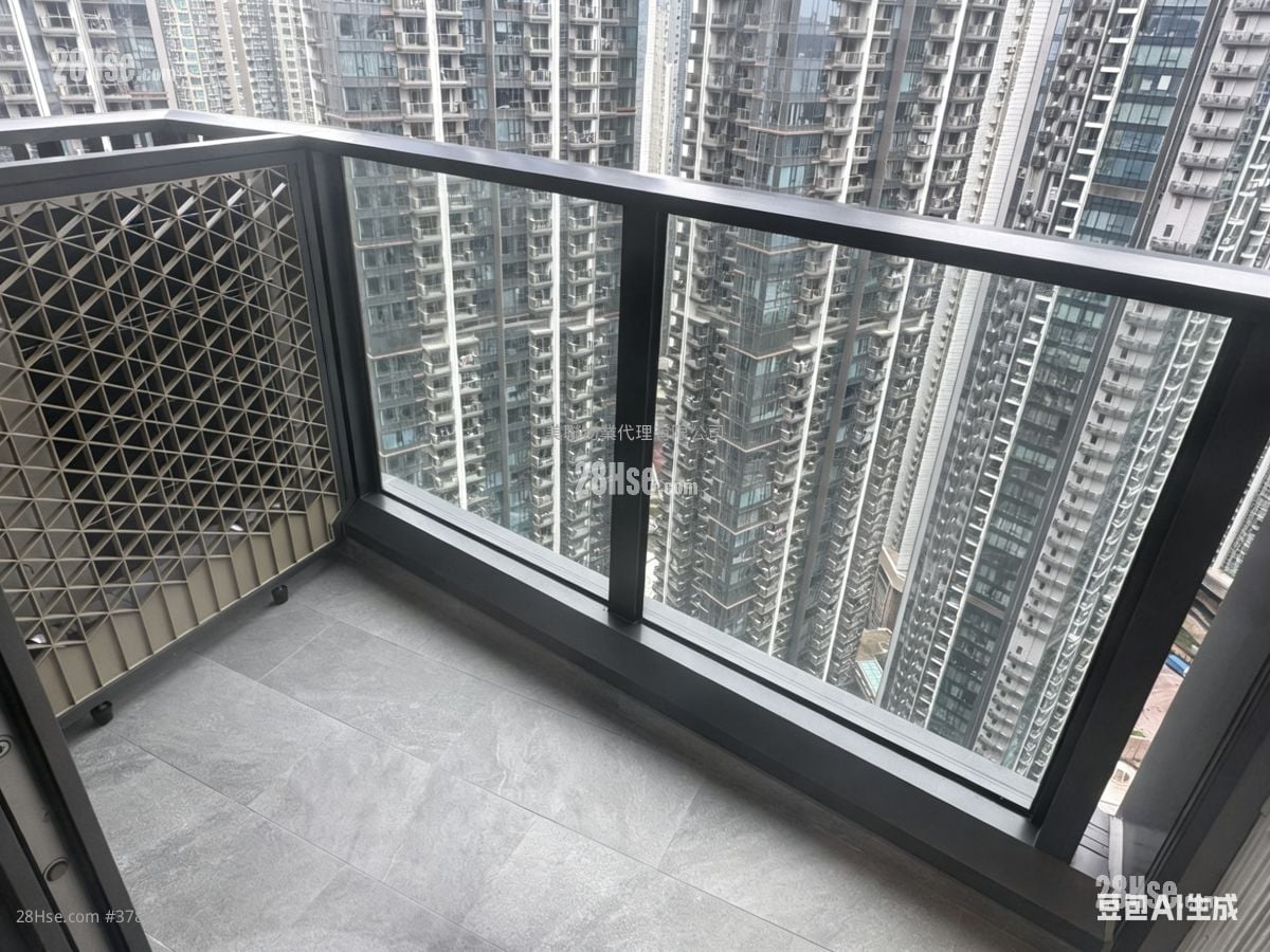 Park Seasons Rental 323 ft²