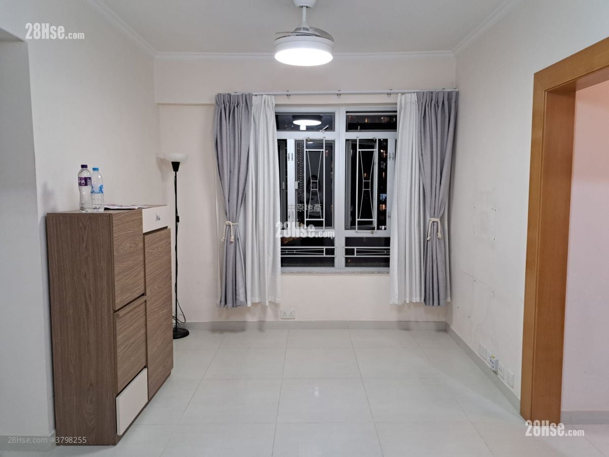 Tsing Yi Garden Sell 3 Bedrooms , 2 Bathrooms 547 ft²
