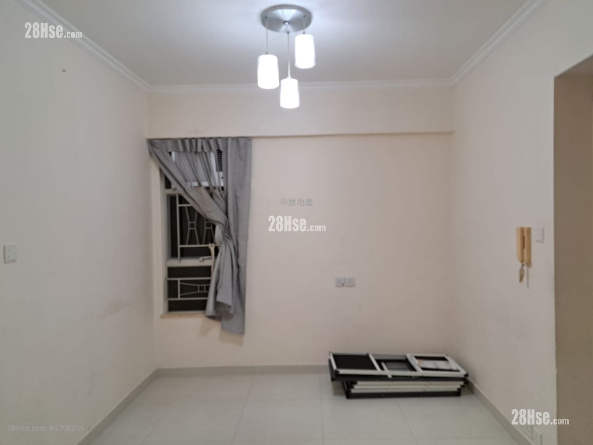 Tsing Yi Garden Sell 3 Bedrooms , 2 Bathrooms 547 ft²
