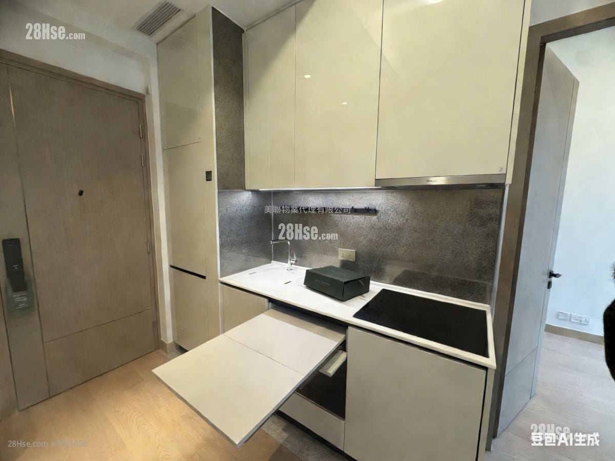 Park Seasons Rental 323 ft²