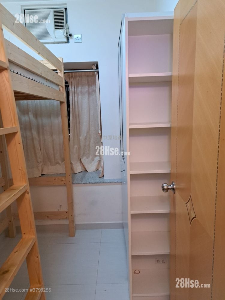 Tsing Yi Garden Sell 3 Bedrooms , 2 Bathrooms 547 ft²