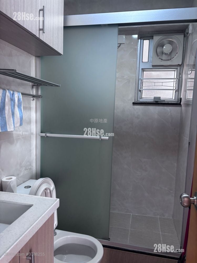 Tsing Yi Garden Sell 3 Bedrooms , 2 Bathrooms 547 ft²