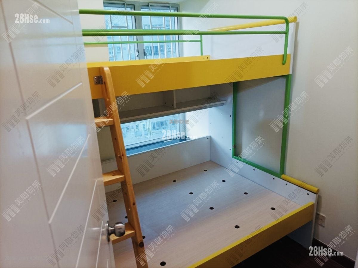 Summit Terrace Sell 2 Bedrooms 435 ft²