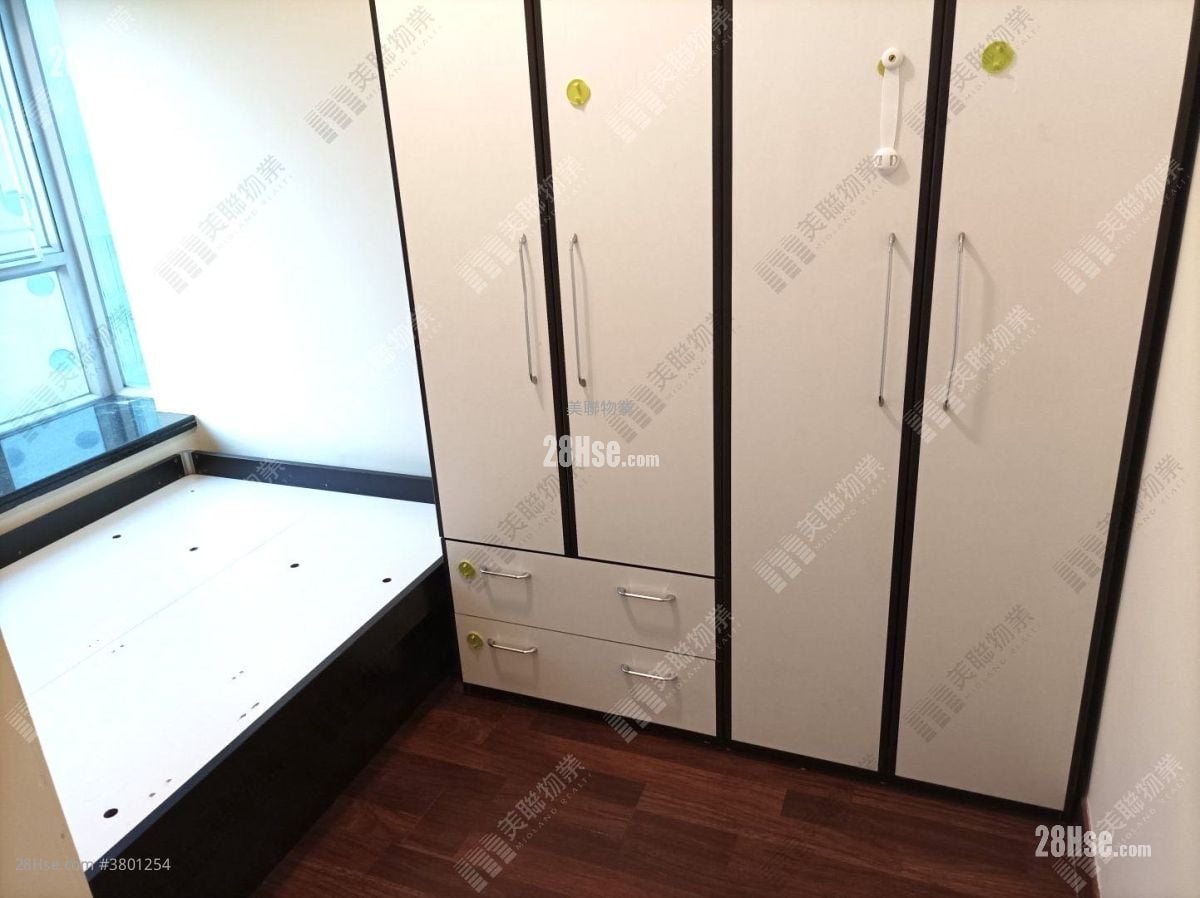 Summit Terrace Sell 2 Bedrooms 435 ft²