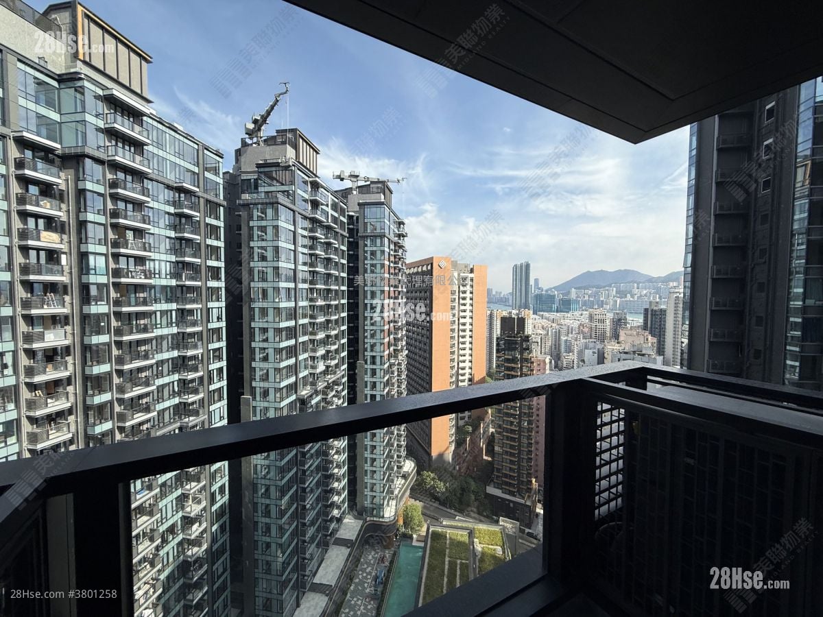 Onmantin Sell 3 Bedrooms , 3 Bathrooms 760 ft²