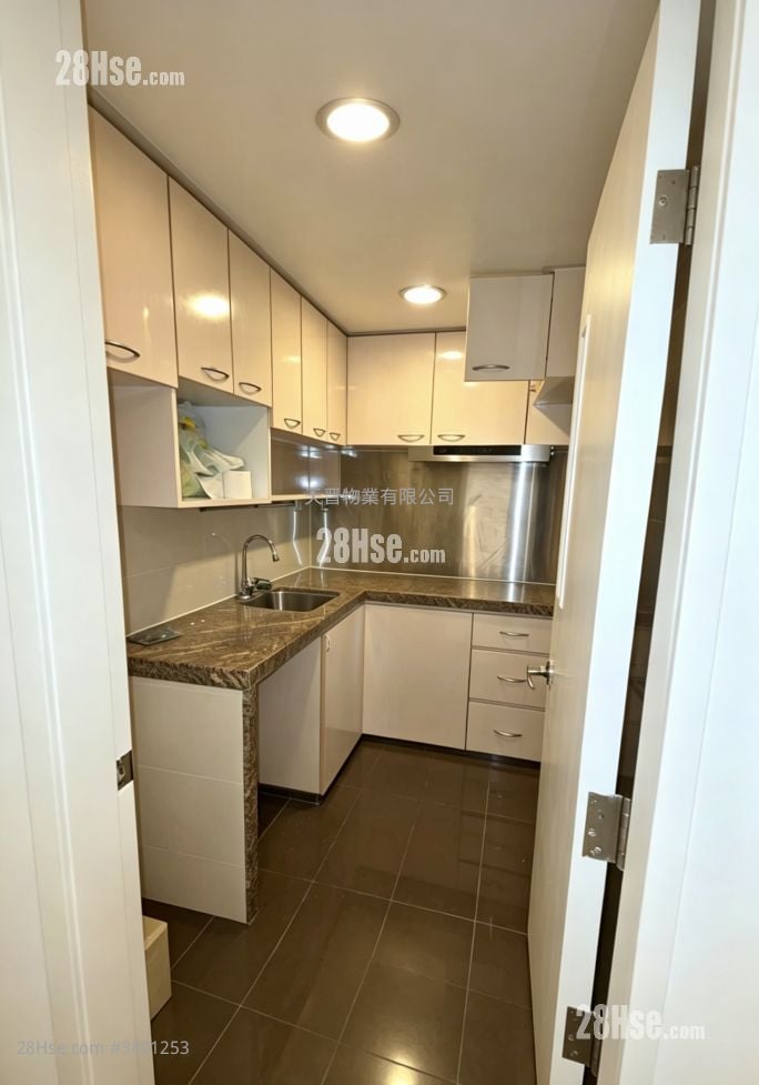 碧丽花园 售盘 3 房 , 2 浴室 476 平方尺